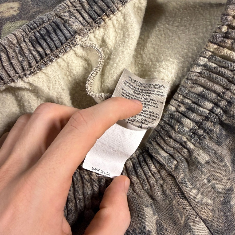 Vintage Jerzees Mossy Oak Camo Leaf Print Sweatpants in Olive and Tan - Picture 7 of 8